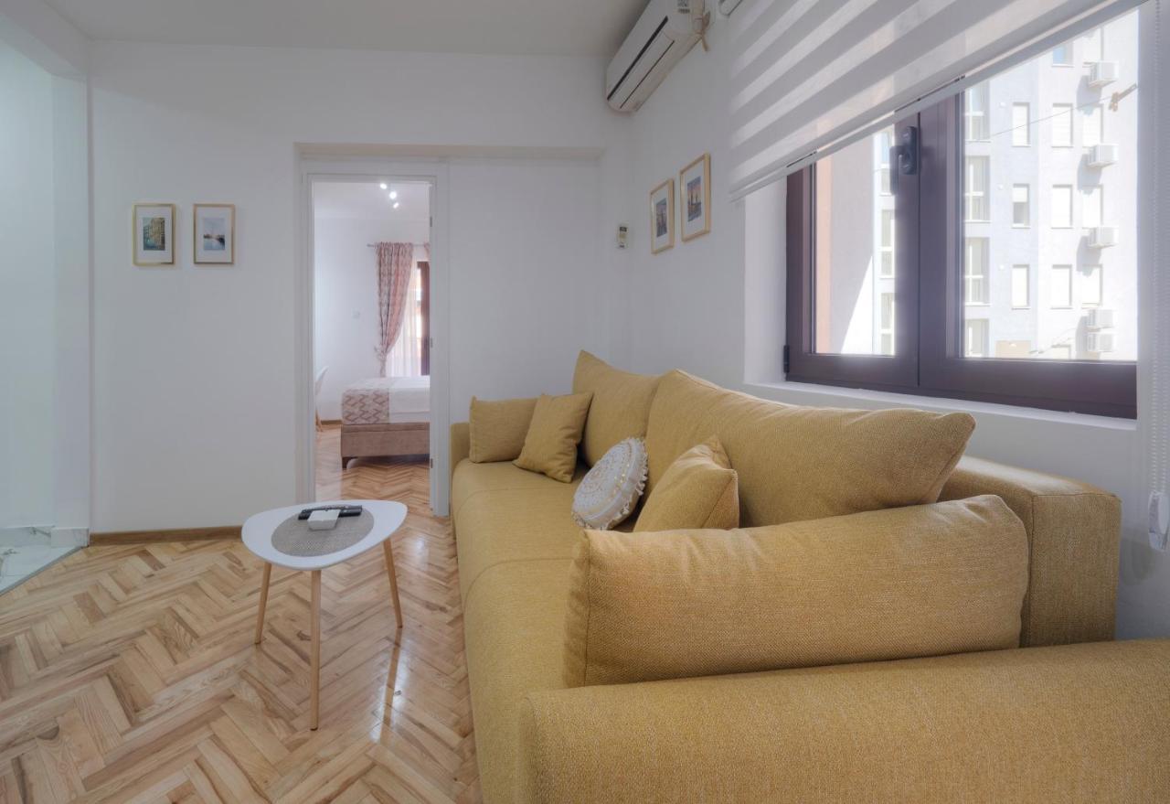Apartment Oscar Exclusive